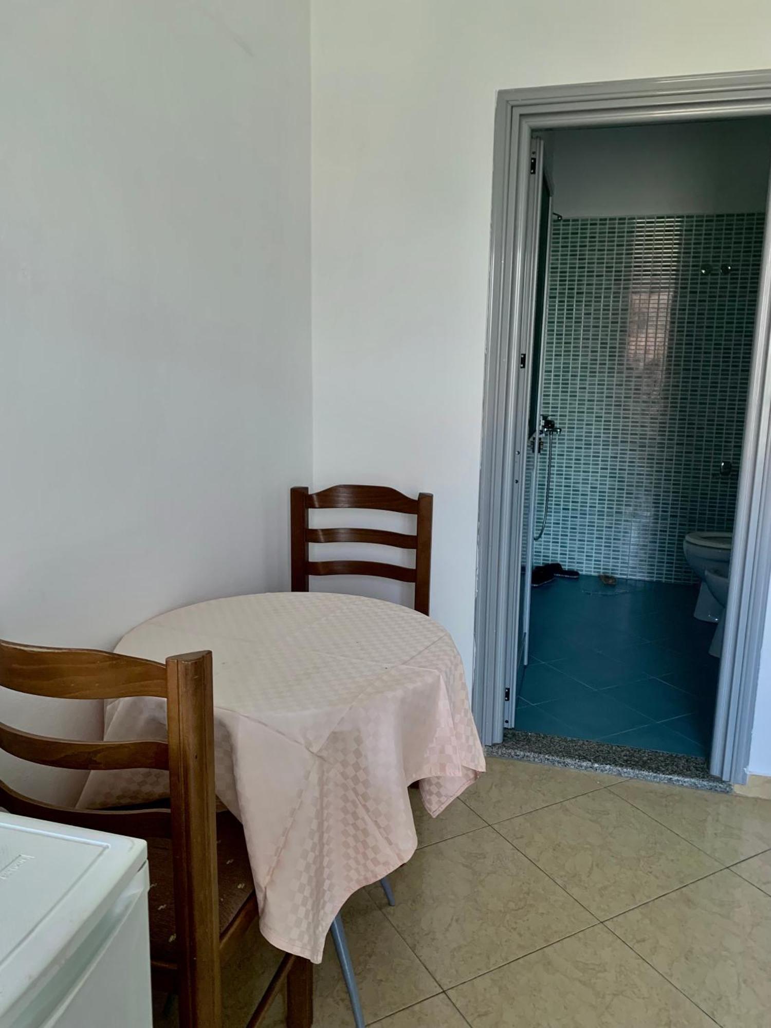 Serenade Beach Durrës Chambre photo
