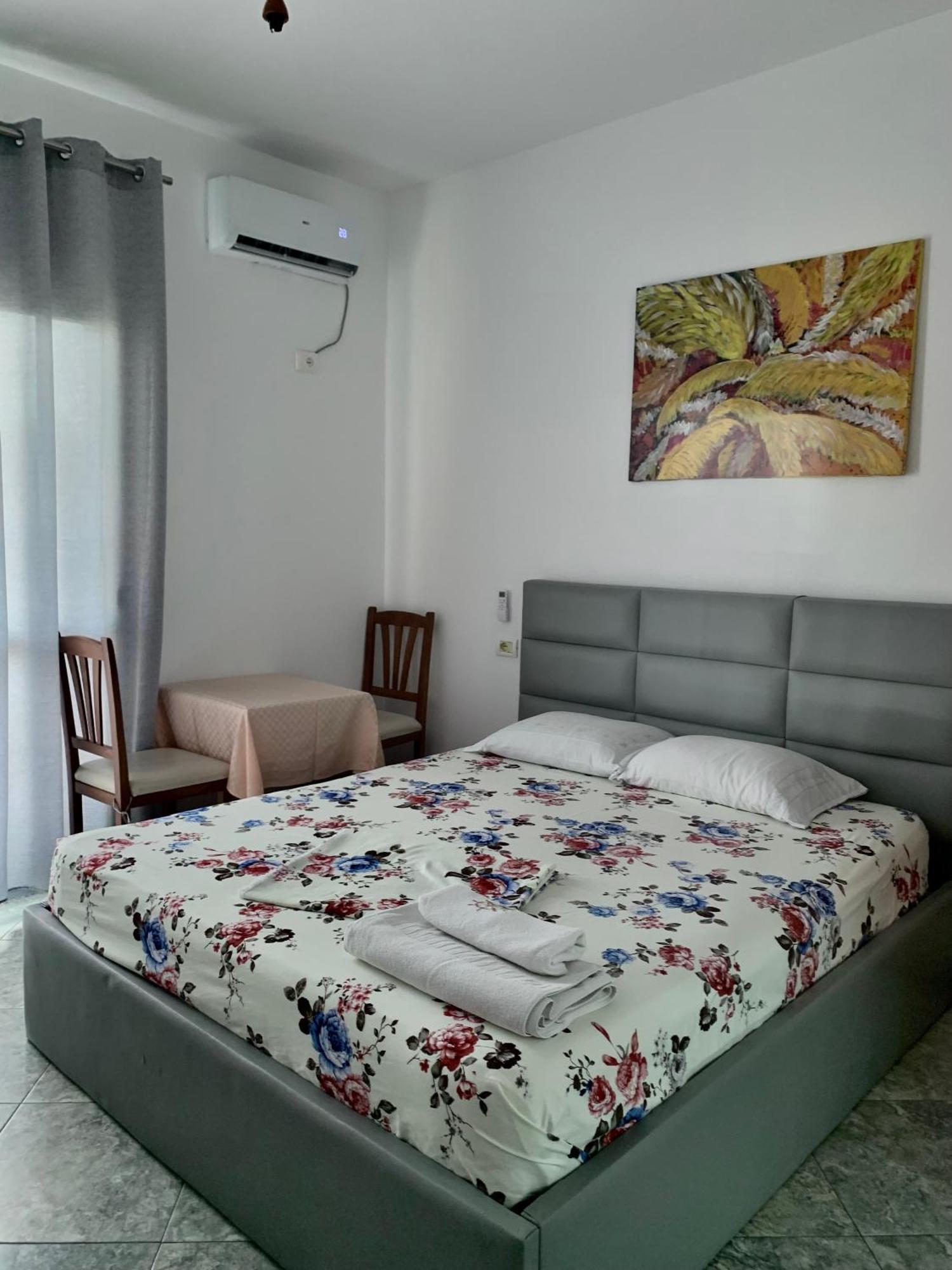 Serenade Beach Durrës Extérieur photo