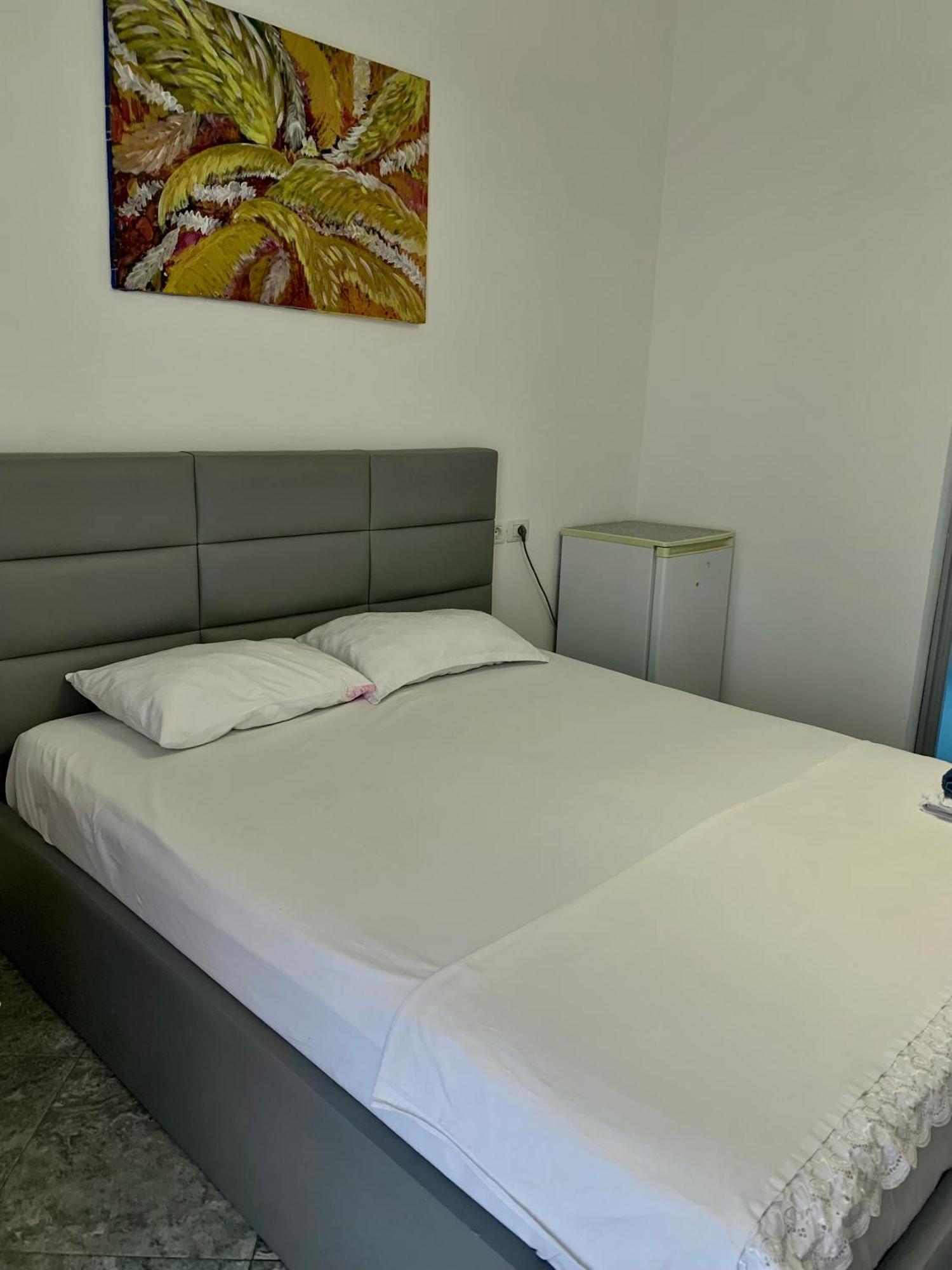 Serenade Beach Durrës Extérieur photo