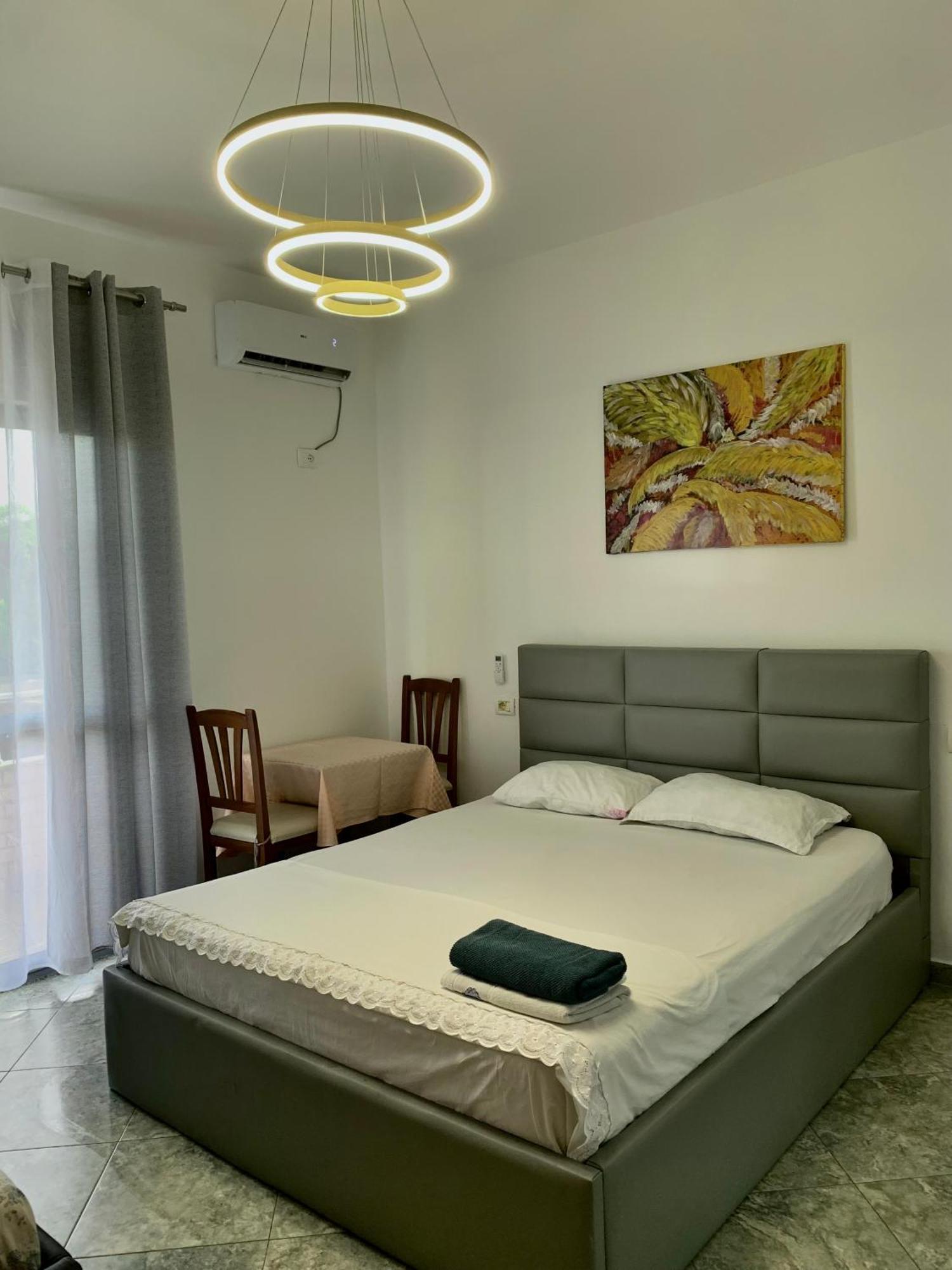 Serenade Beach Durrës Extérieur photo