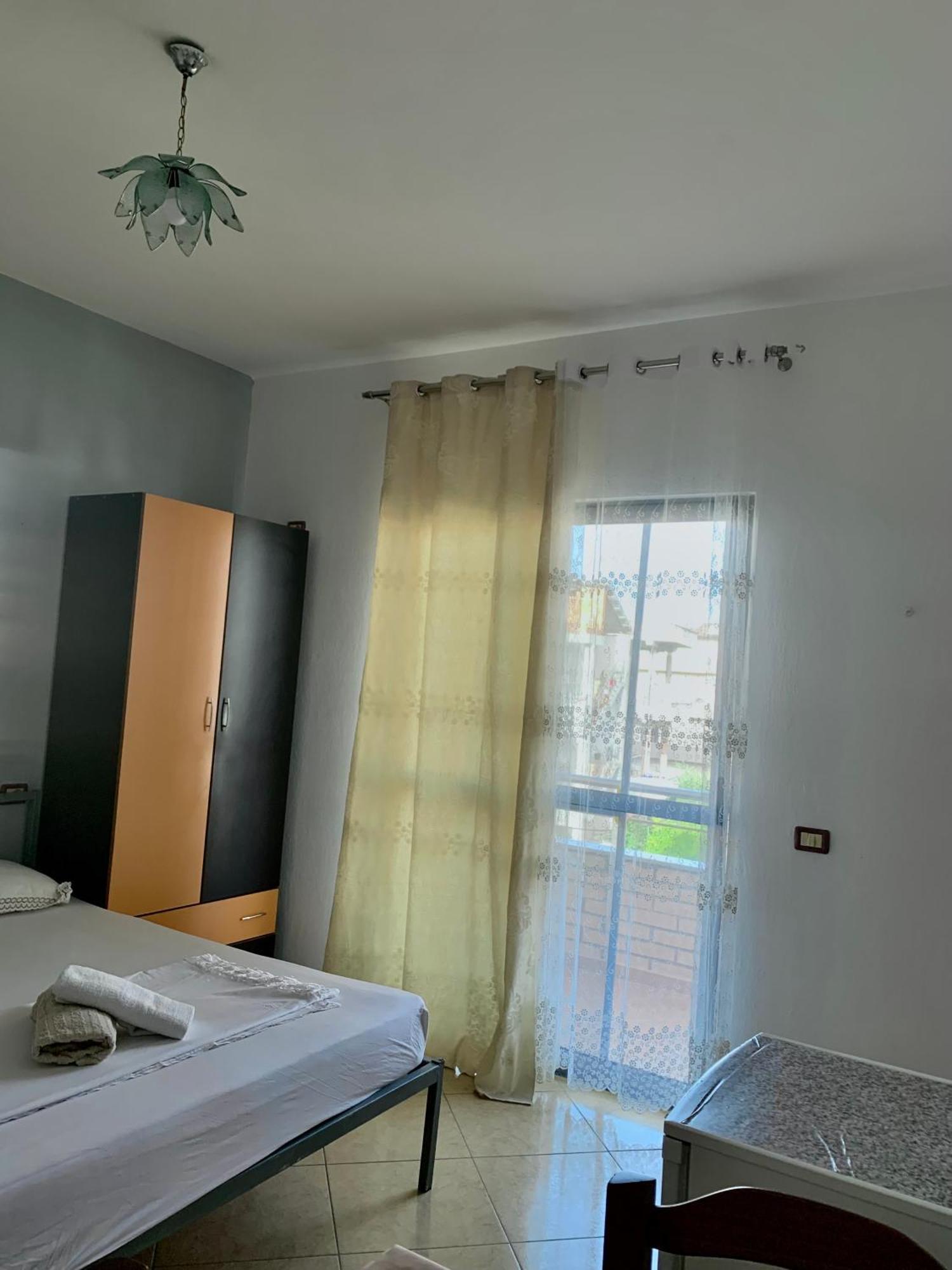 Serenade Beach Durrës Chambre photo