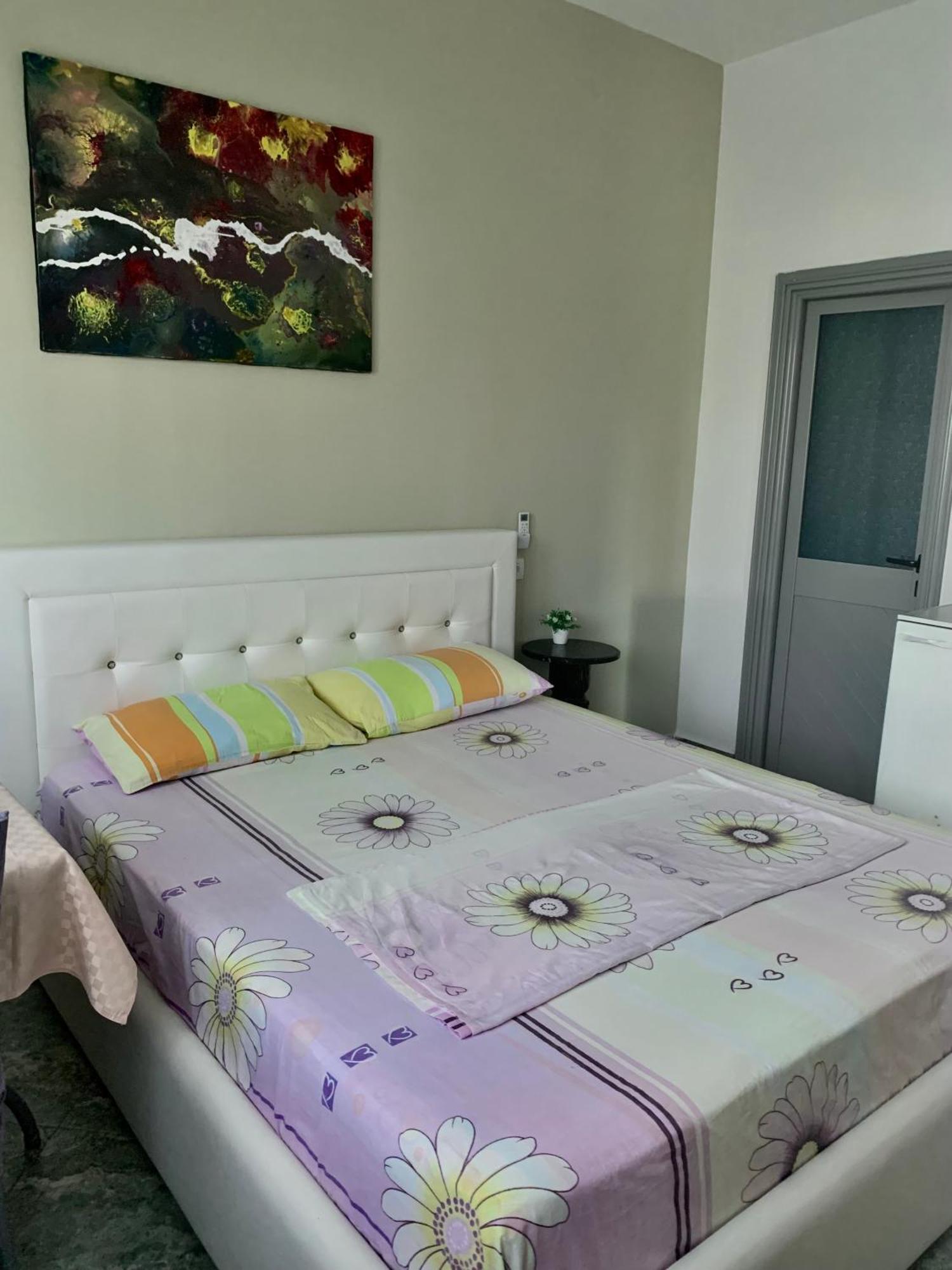 Serenade Beach Durrës Extérieur photo